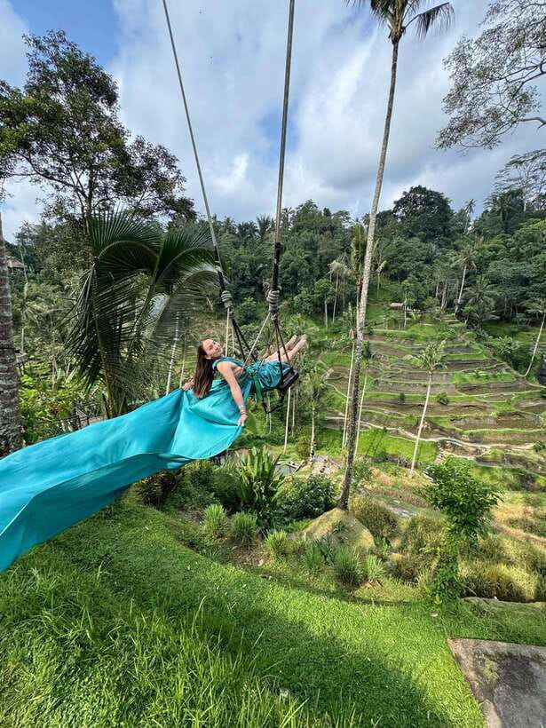 Ubud: Hidden Waterfall, Monkey Forest, Rice Terrace & Swing - Meeting Ubud’s monkeys in the Sacred Monkey Forest