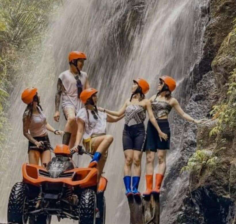 Ubud: Monkey Forest, Rice Terrace, Waterfall, & Water Temple - Tirta Empul Temple and the purification pools