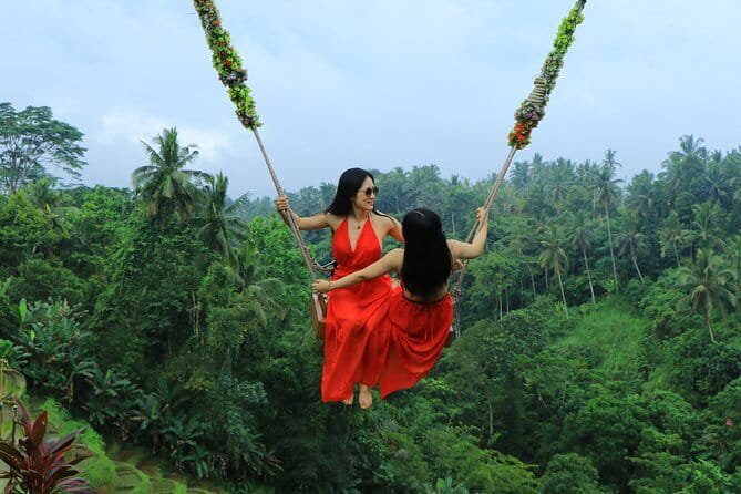 Ubud: Monkey Forest, Rice Terraces and Jungle Swing Tour - Sacred Monkey Forest: a shaded start in Ubud