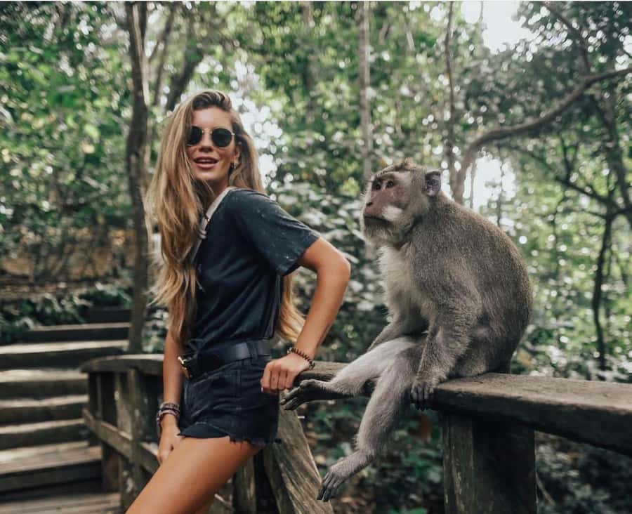 Ubud: Sacred Monkey Forest Sanctuary Ticket and Guided Tour - Banyan trees, dragon bridges, and ancient stone