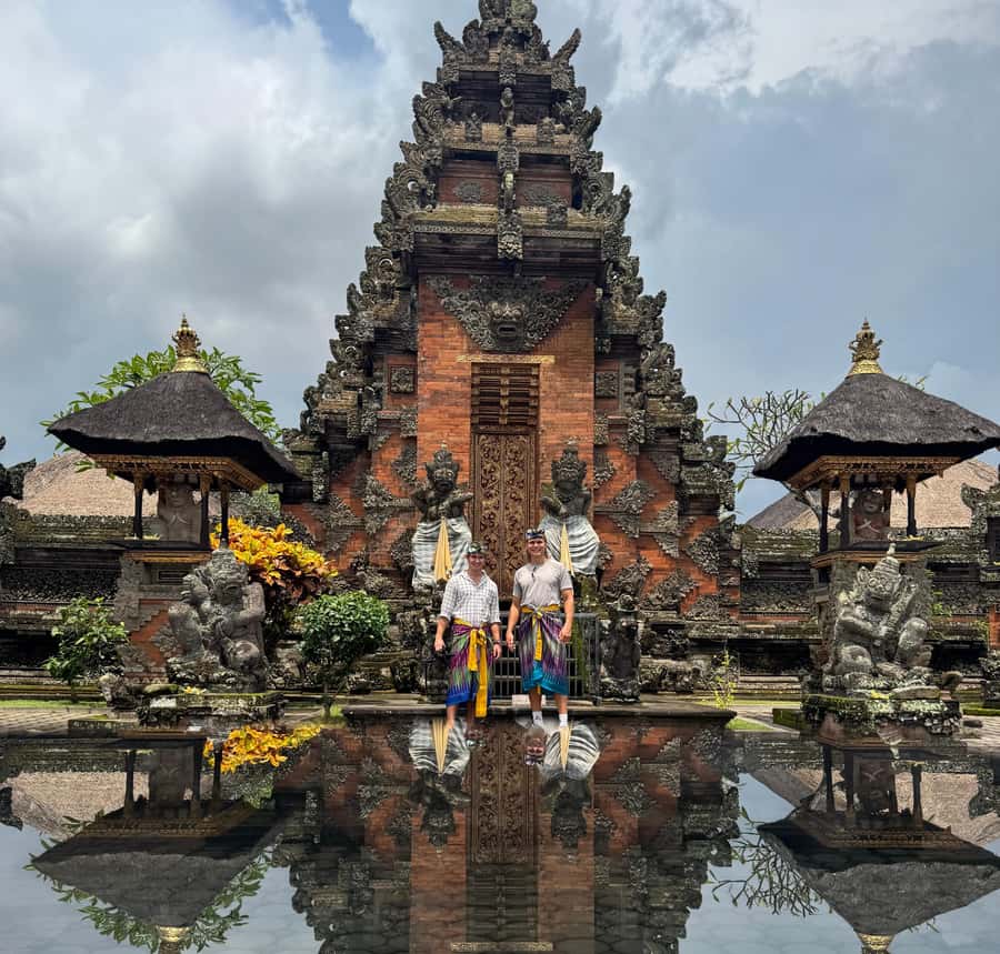 Ubud: Temple, Swing, Waterfall, Rice Terrace & Monkey Forest - Guide service is the tour’s strongest feature