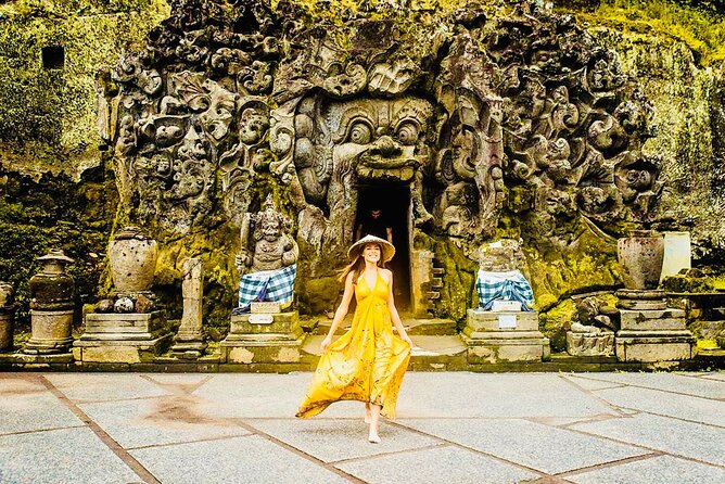 Ubud Tour: Monkey forest, rice terraces, temple, waterfall - A practical Ubud day from Seminyak