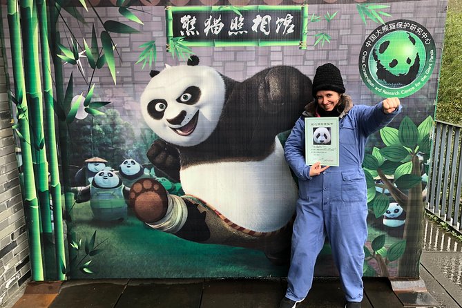 Visiting Dujiangyan Yaan Wolong Panda Base Optional Volunteering - Watching pandas without the usual crowd pressure