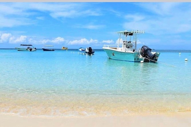 West Bay Beach Break / Monkey and Sloth Sanctuary - The sanctuary comes first