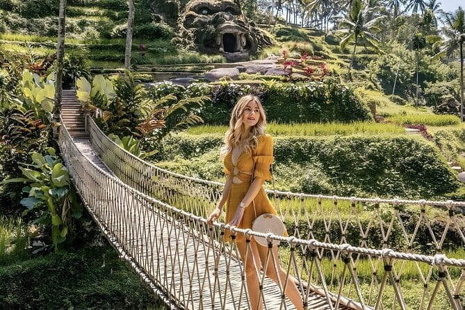 Wonderful Ubud Monkey Forest, Waterfalls, Temples and More - Sacred Monkey Forest: temples beneath the trees